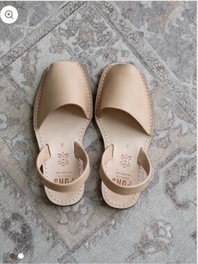 Pons Women’s Beige Leather Slide Sandals with Back Strap